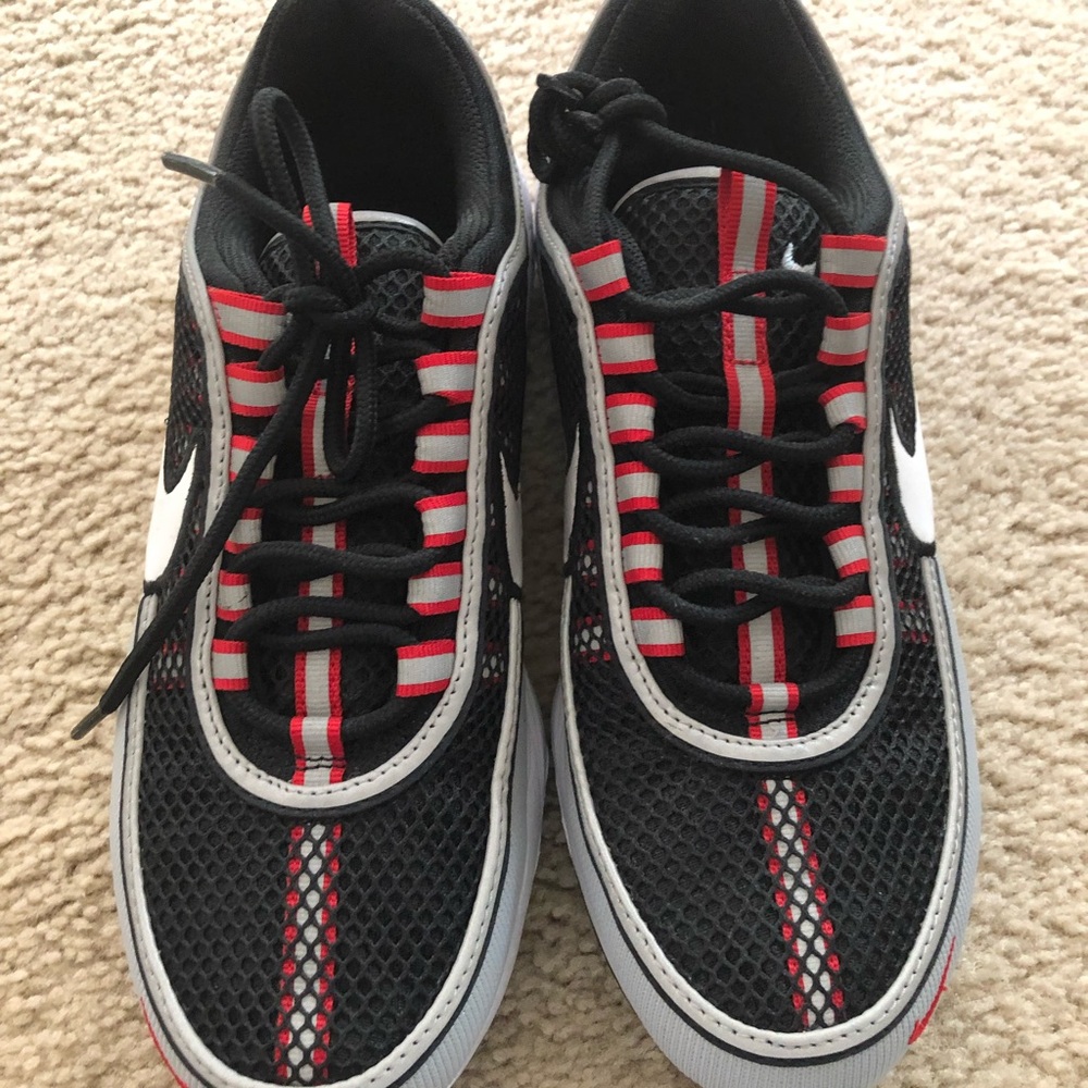 Brand new men’s Nike air zoom size 7.5 sneakers